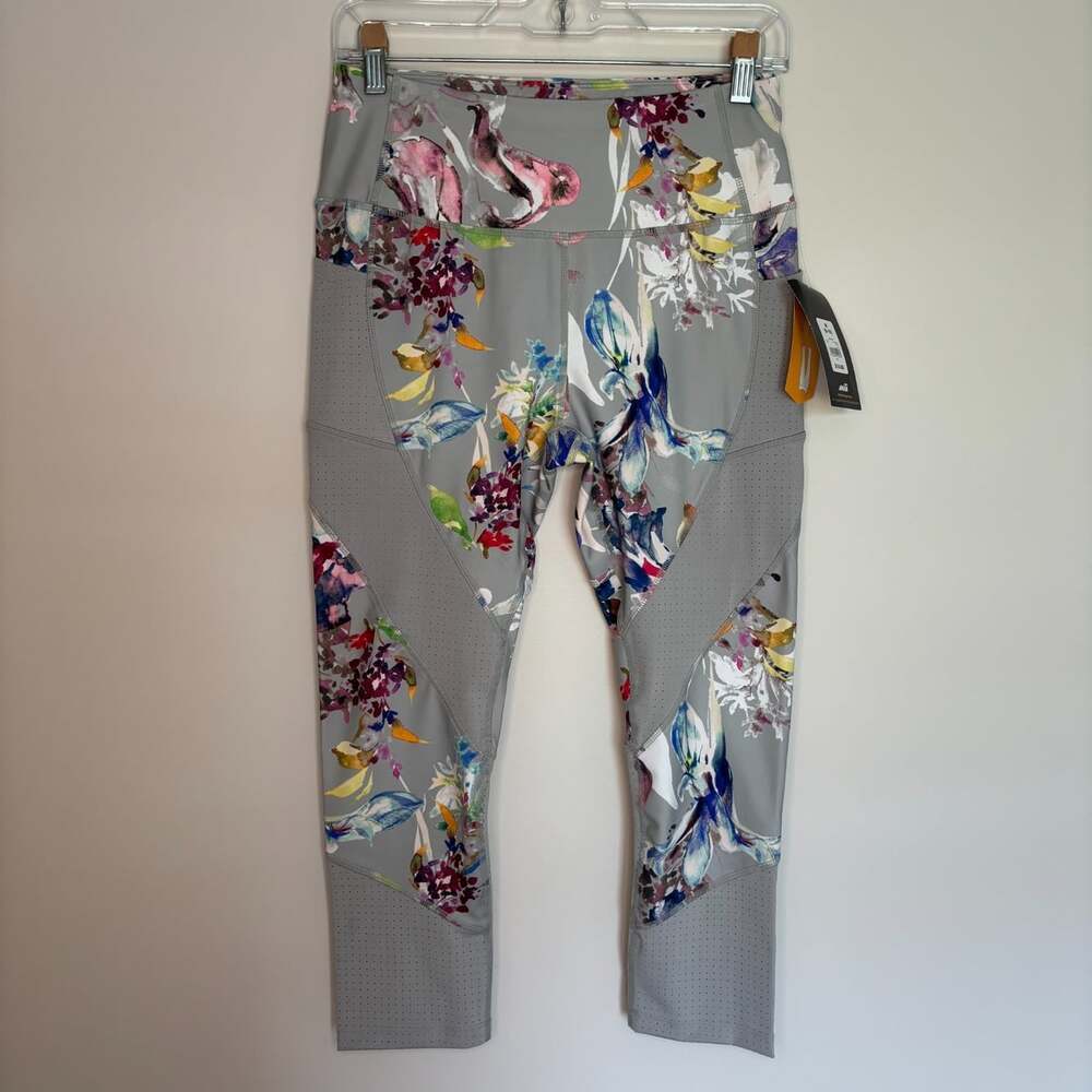 AVIA NEW Capri Leggings Womens M Gray Floral Gym Athleisure Stretch Cropped